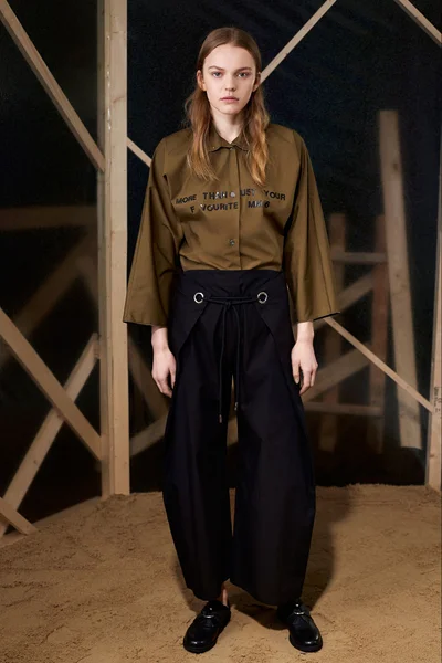 Look 1